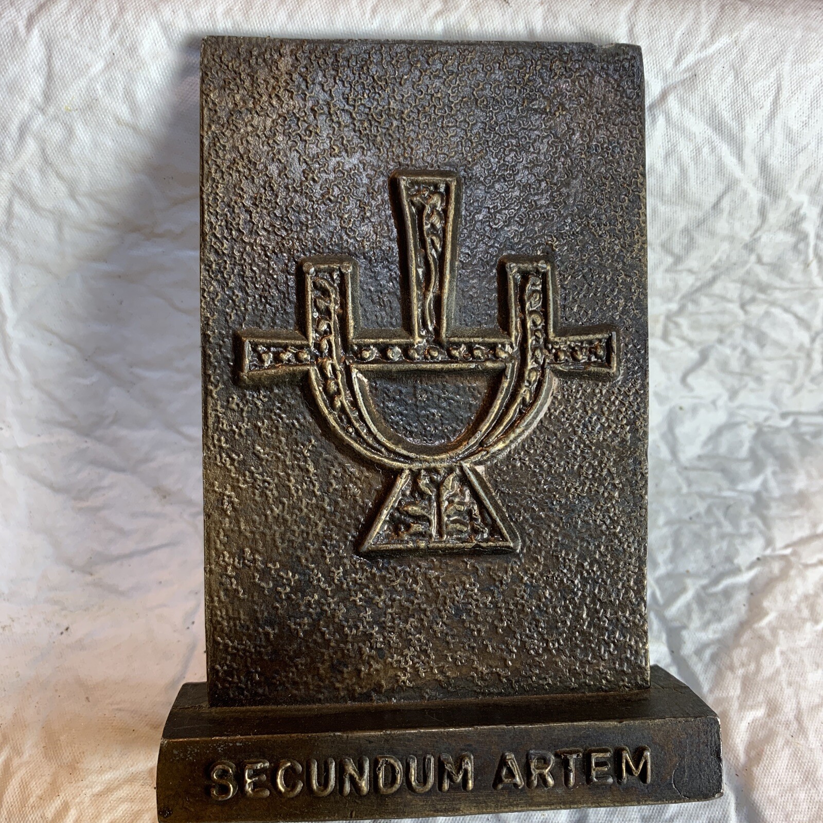 Vintage Tinactin Apothecary Brass Paperweights “Secundum Artem” 1978 Vineagar