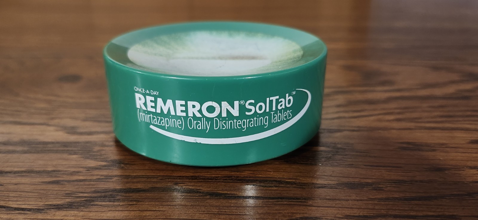 Rare Remeron Soltab Pharmaceutical Magnetic Paper Clip Holder Promo Green READ