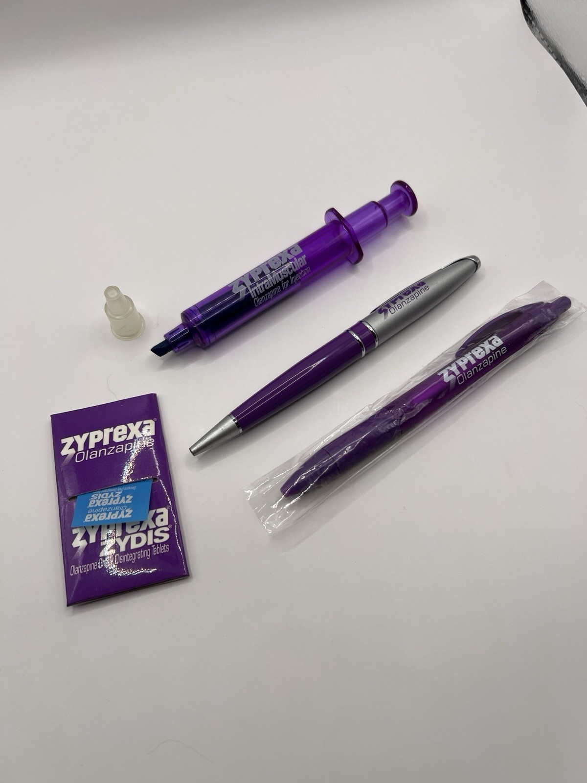VTG Zyprexa Olanzapine Pharmaceutical Drug Rep Pens Syringe Marker Post It Flags