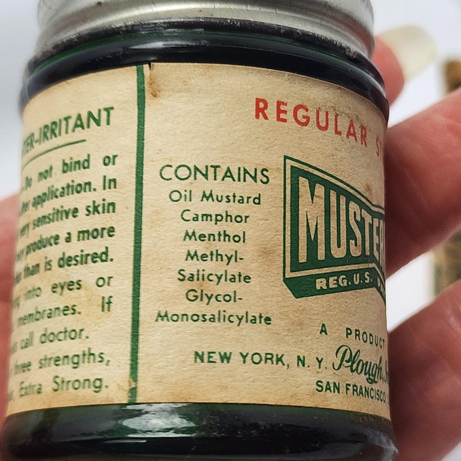 Vintage NOS Musterole Regular Strength 1 oz Glass Jar w/ Box Made in USA Leaflet