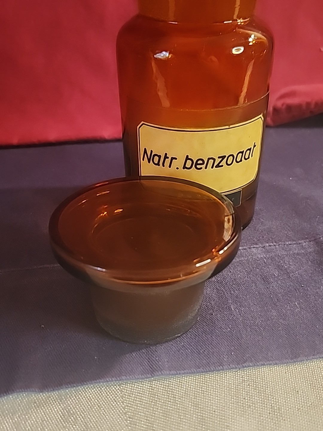 Vintage Natr. Benzoaat Pharmaceutical Glass Container Empty