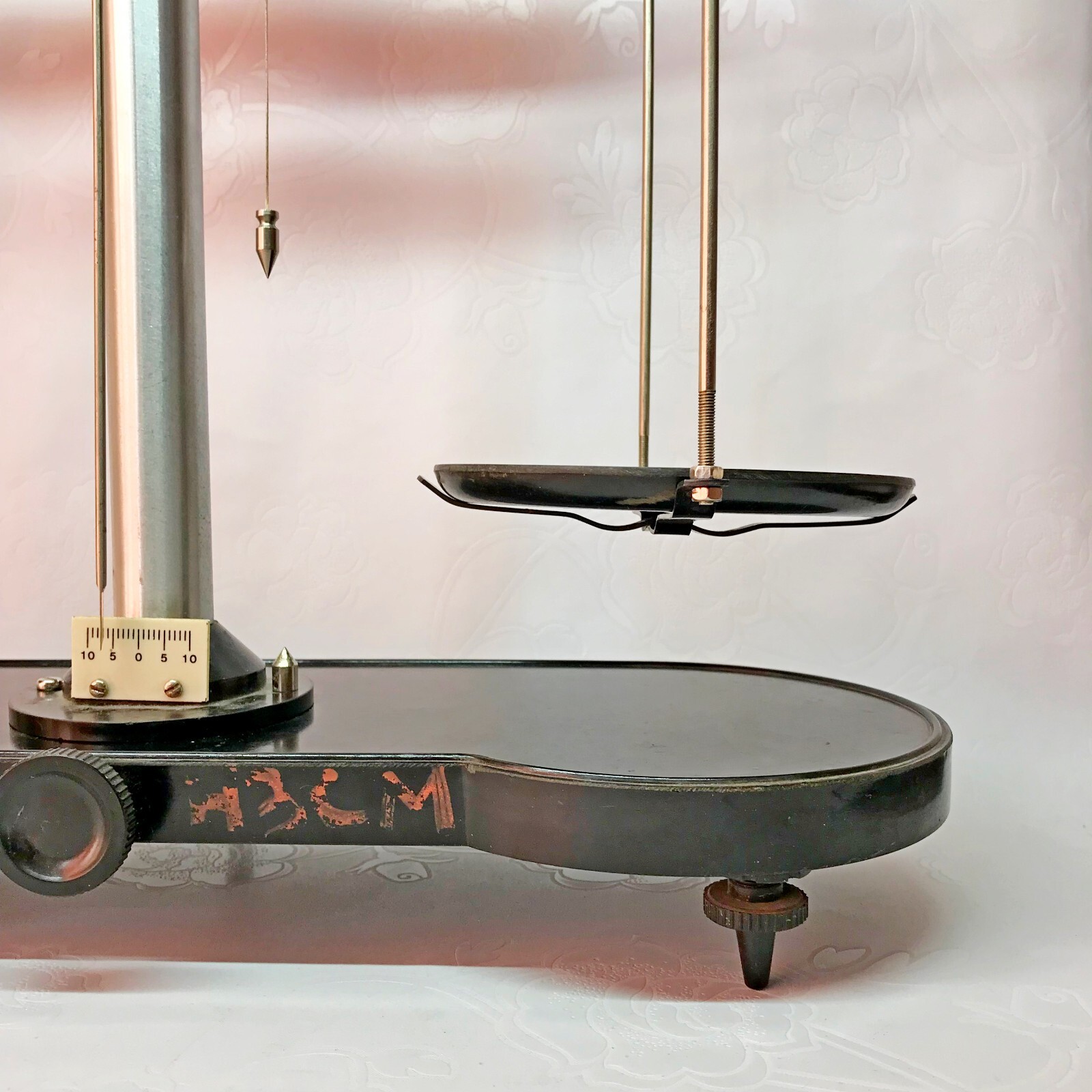 vintage pharmacy scales Kofardzhiev – Laboratory scales