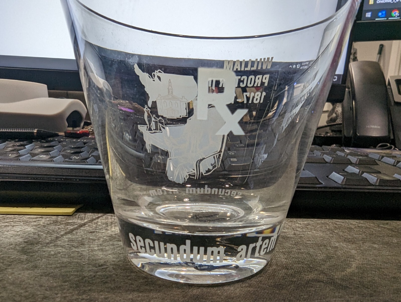 William Proctor Jr RX Pharmacist Secundum Artem 6oz Etched Glass whiskey rocks