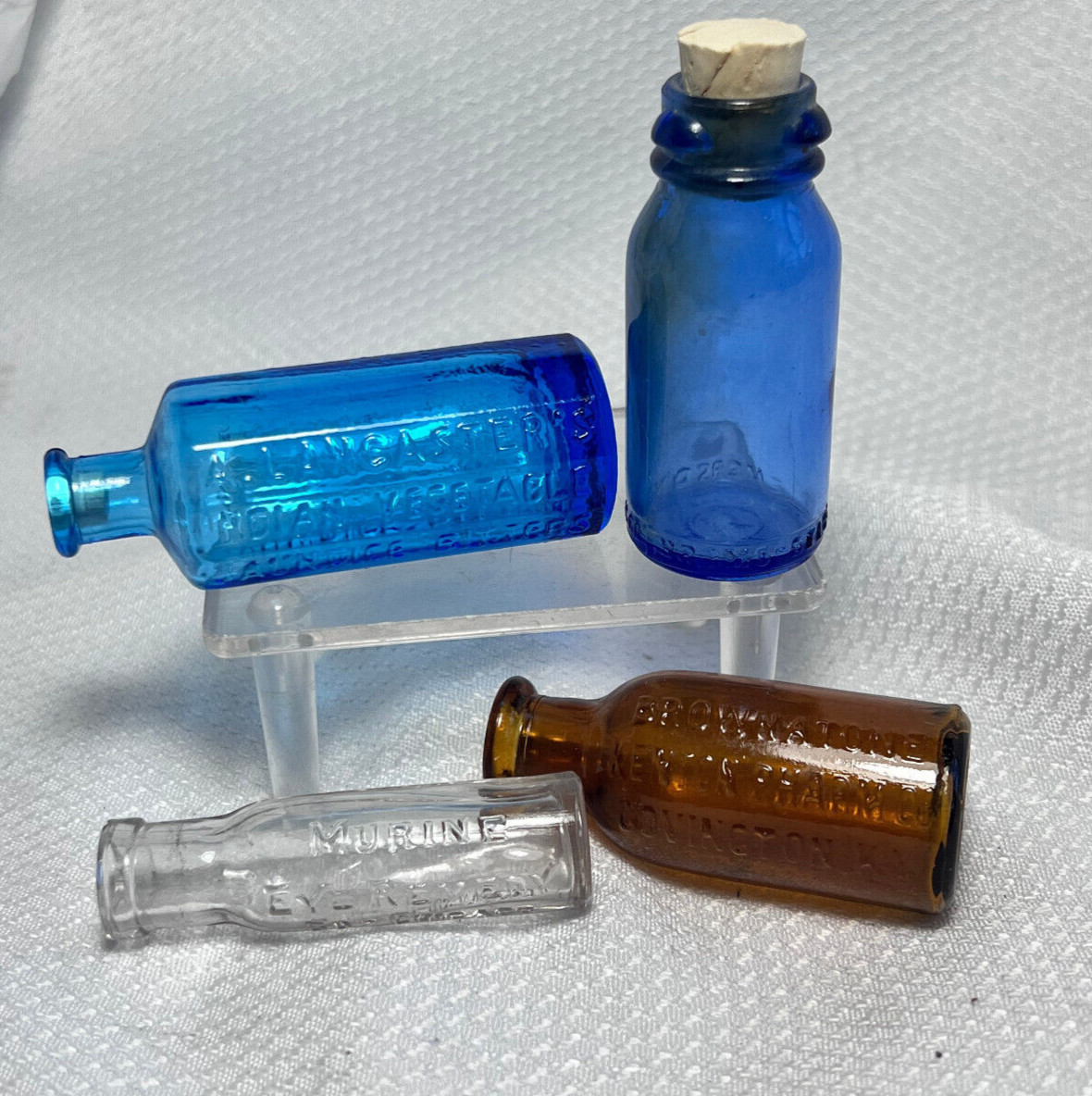 Vtg Blue Brown & Clear Drug Store Pharmaceutical Mini Decorator Lot Of 4 Bottles