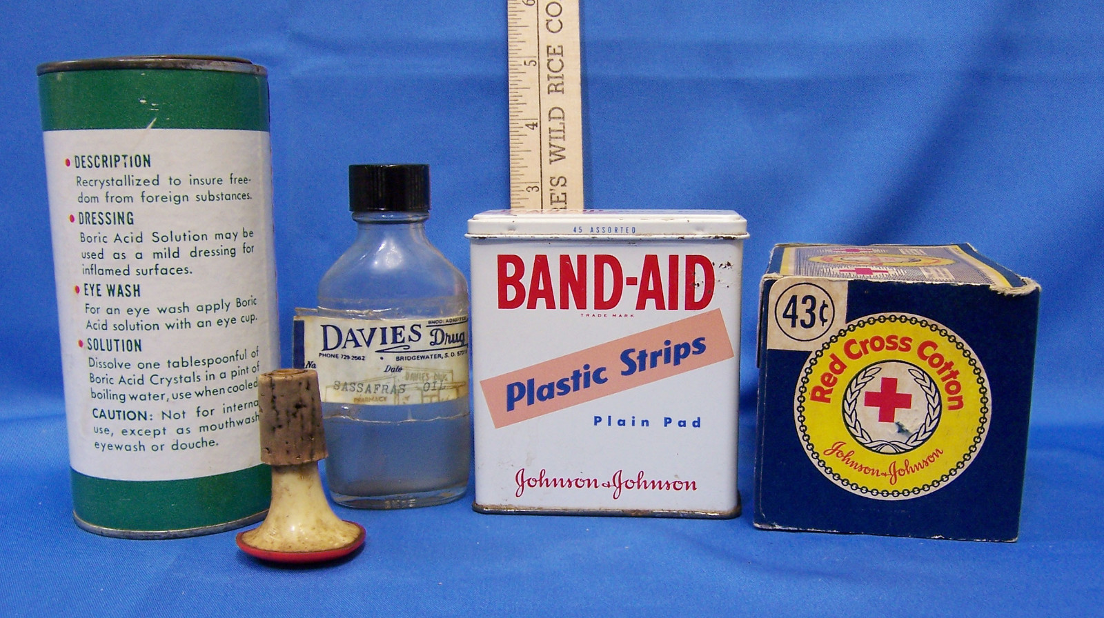 Vintage Lot 5 Medicine Containers Sassafras Band Aid Red Cross Cotton Spout Pour