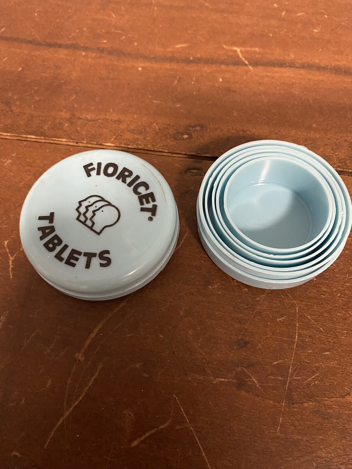 FIORICET Tablets Folding Drinking Cup Pill Container In Lid 3” Sandoz 1980’s
