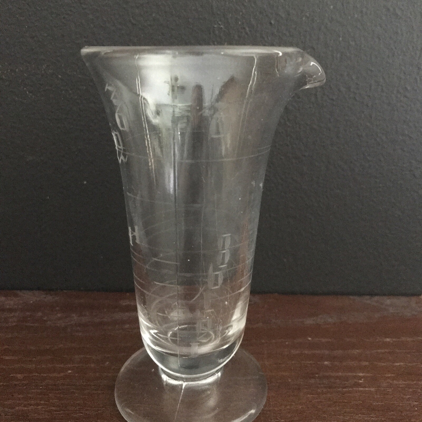 1940’s Mortar Pestle Clear Glass Beaker Apothecary Etched Footed Spout Mixology