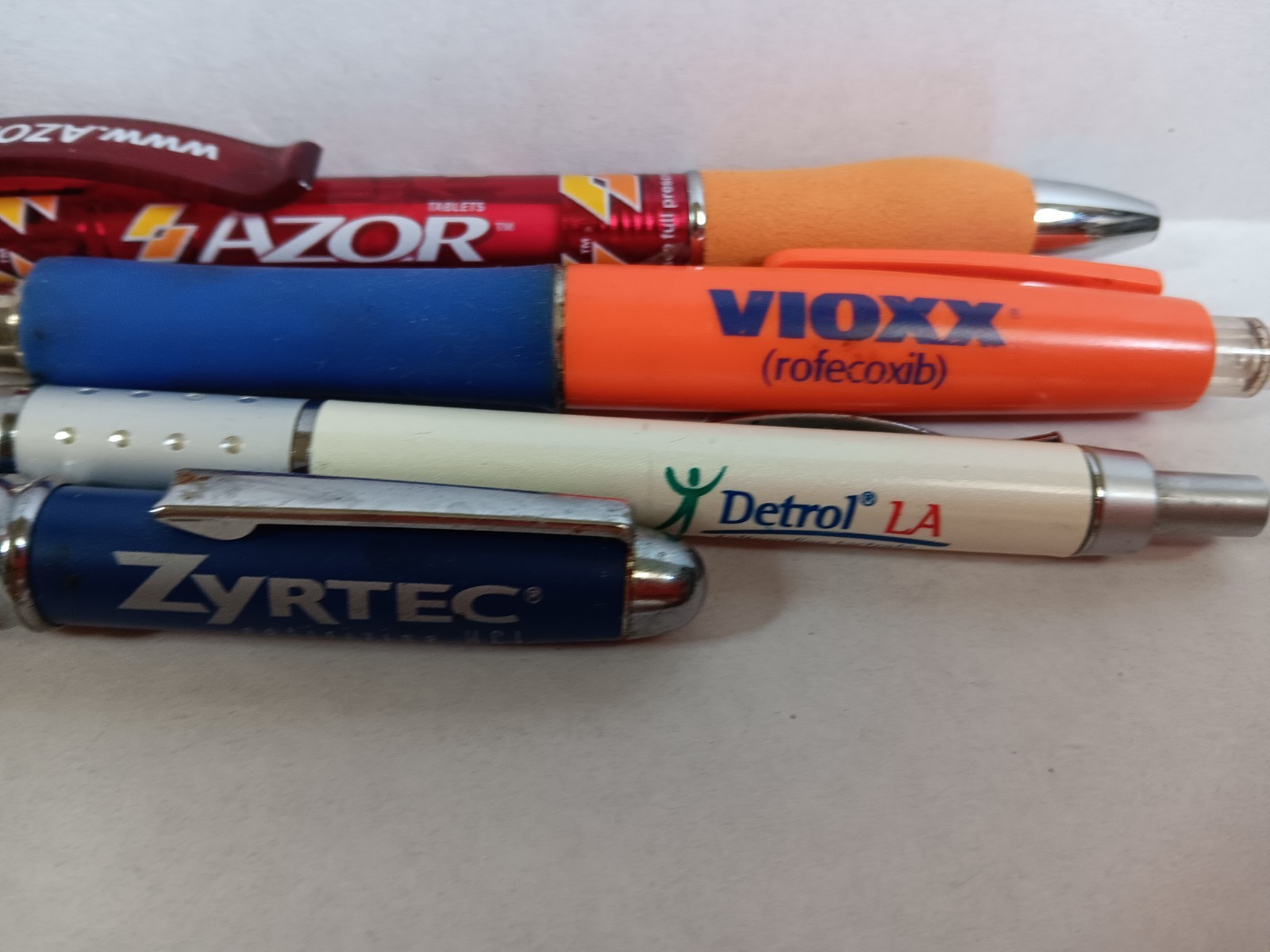 DRUG REP PEN LOT VIOXX AZOR DETRO LA ZYRTEC