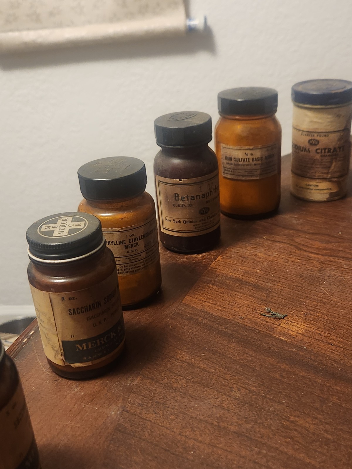Apothecary Pharmaceutical Medicine Bottles & Misc Never Open (Lot of 16)
