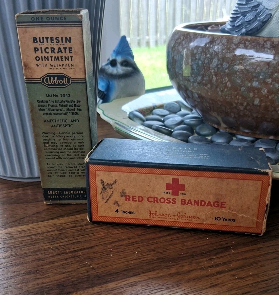 Vintage Antique Medical Apothecary Box Lot Abbott Ointment J&J Red Cross