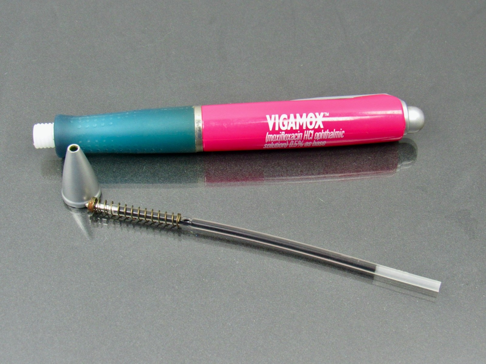 Rare Big Bold Pink & Blue Vigamox PEN Drug Rep Pharmaceutical Promo Advertising