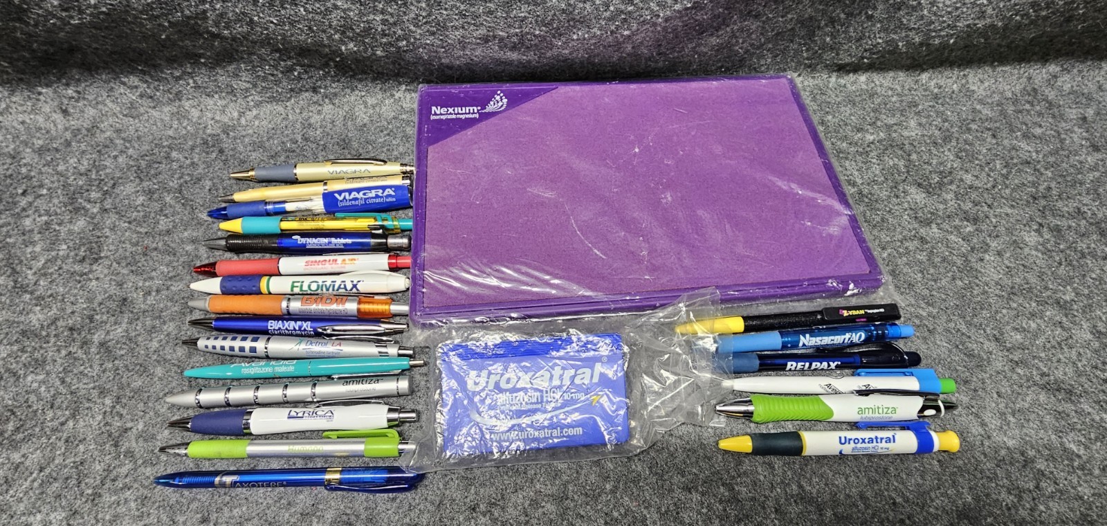 Pharmaceutical Lot Of Pens Clip Corkboard Viagra Lyrica Flomax Nexium Uroxatral