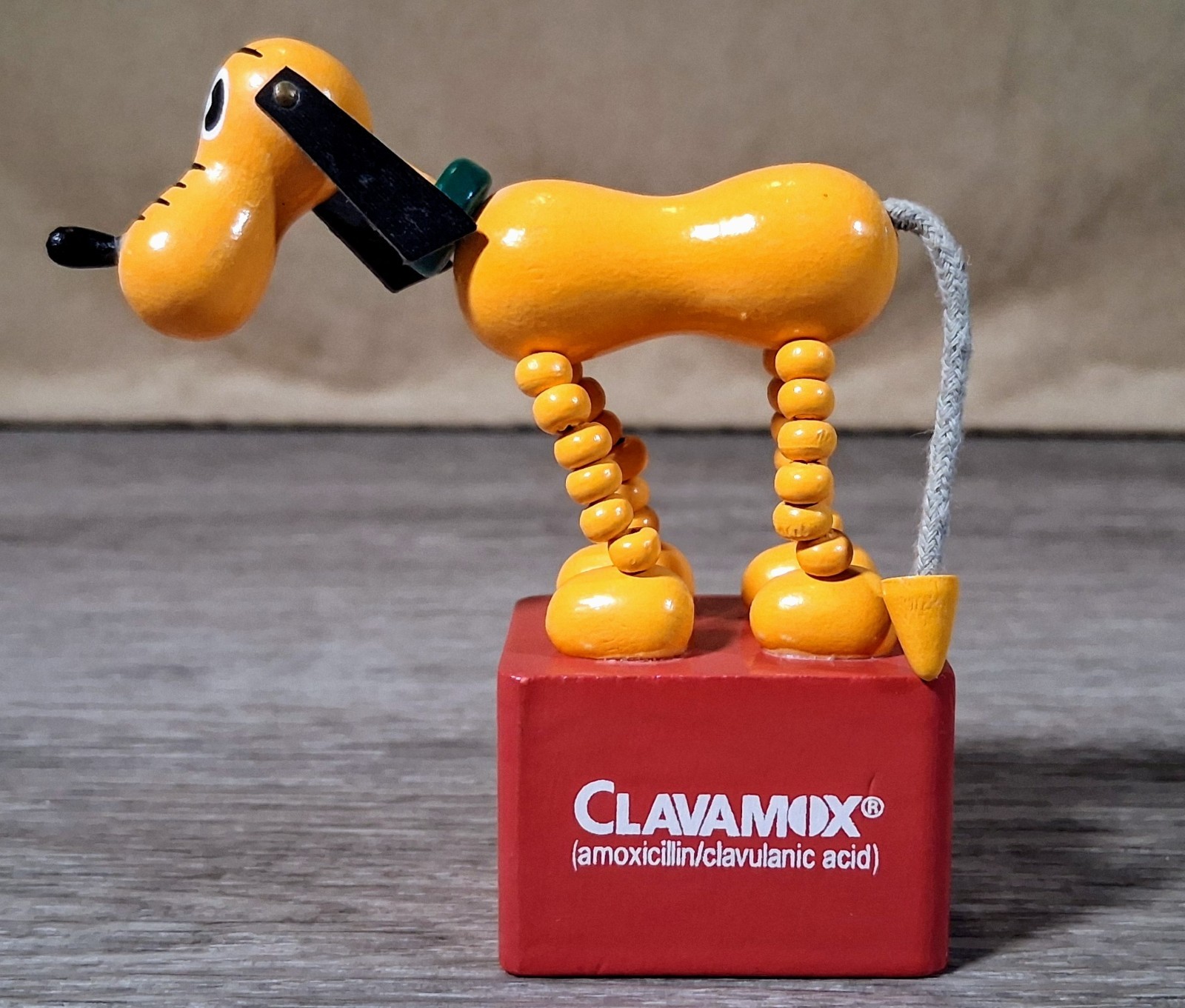 CLAVAMOX* Pharma Advertising Pluto Collapsible Toy Dog Promotional Swag 1990s
