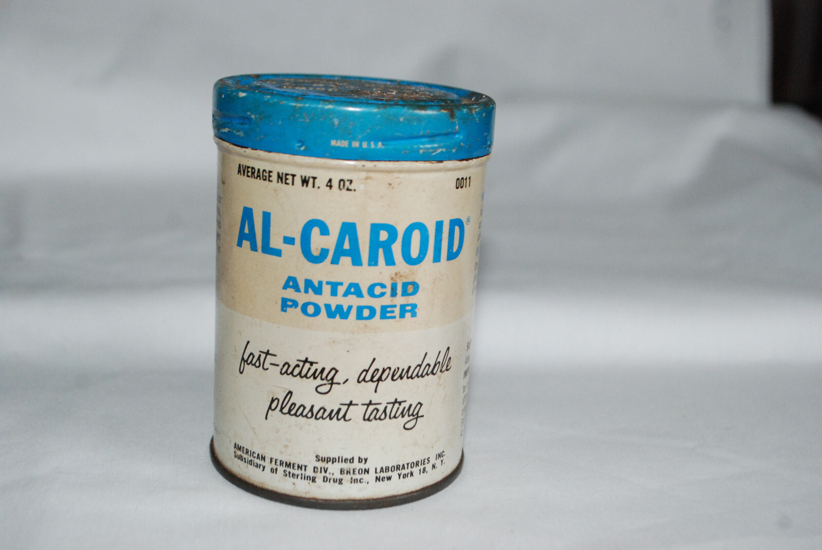 Vintage AL-CAROID Antacid Powder 4oz Empty Tin – 4.5″