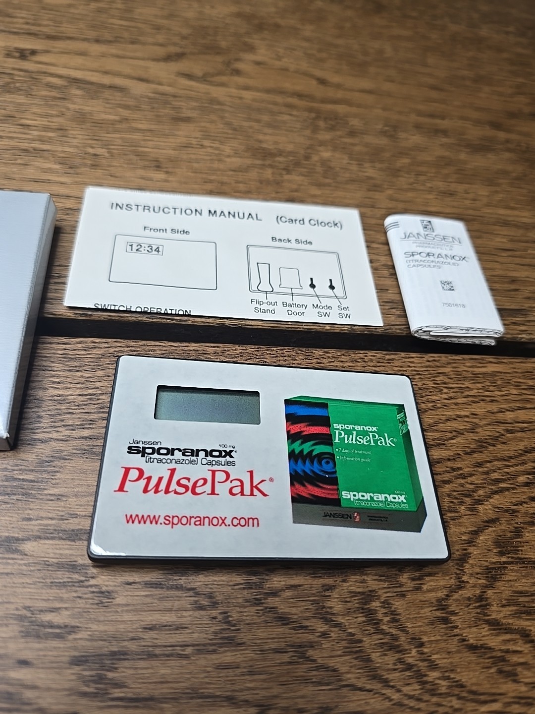 Sporanox Pharmaceutical Drug Advertising Promotional Card Clock NEEDS BATTERY