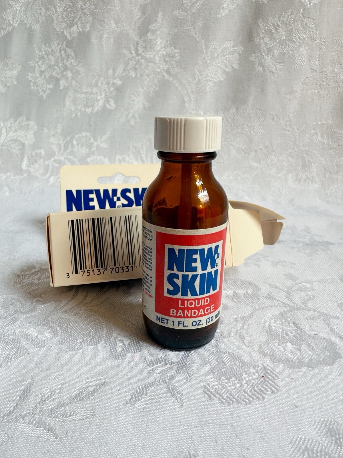 Lot Of Vintage First Aid Apothecary Vicks VapoRub Liquid Bandage Gauze Cream