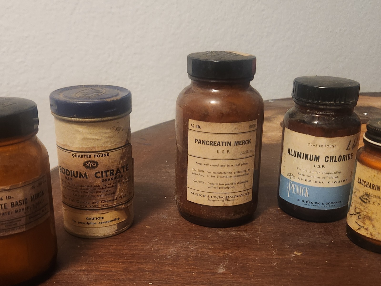 Apothecary Pharmaceutical Medicine Bottles & Misc Never Open (Lot of 16)