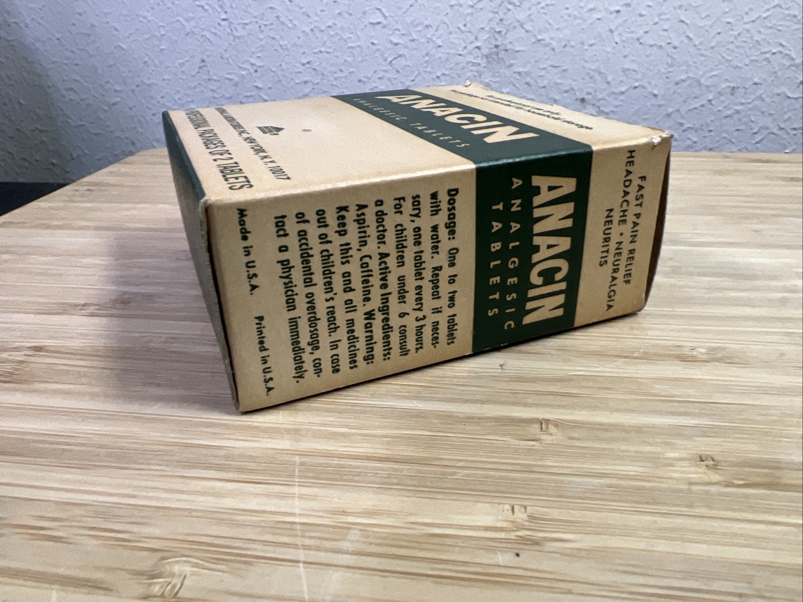 RARE Vtg 1960s ANACIN BOX pharmaceutical physician sample doctor MEDS pills