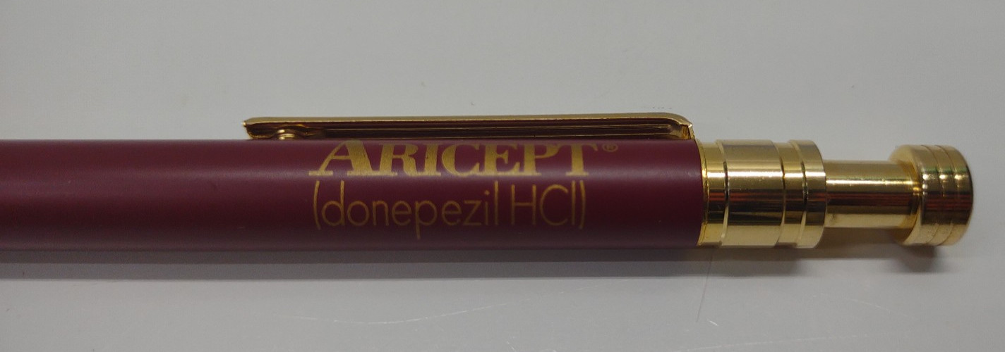 Aricept Donepezil HCL Pharmacutical Promotional Pen Red and Gold