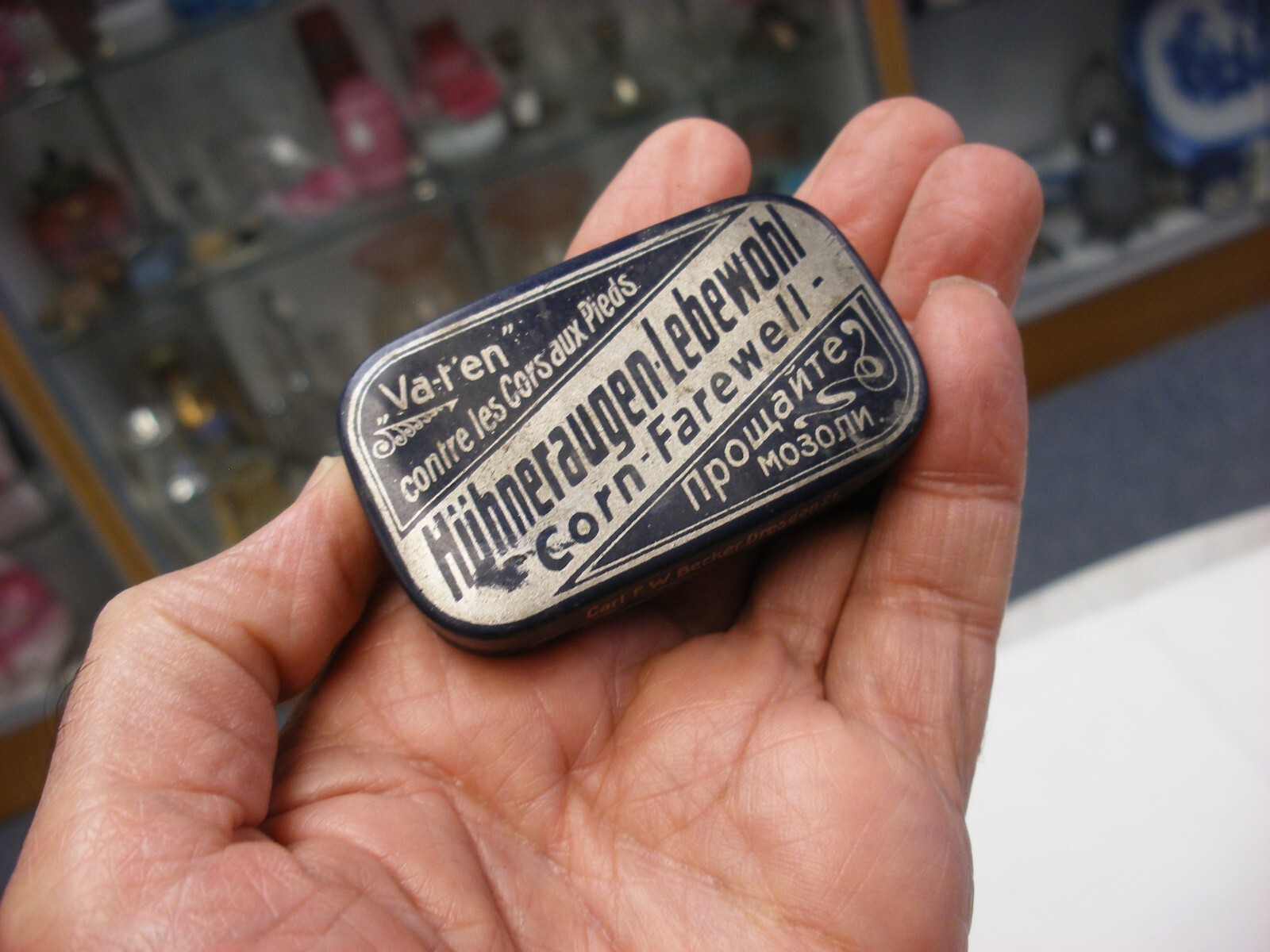 Antique Vtg Medical Pharmacy Drugs – Huhneraugen Lebewohl Corn Farewell Tin
