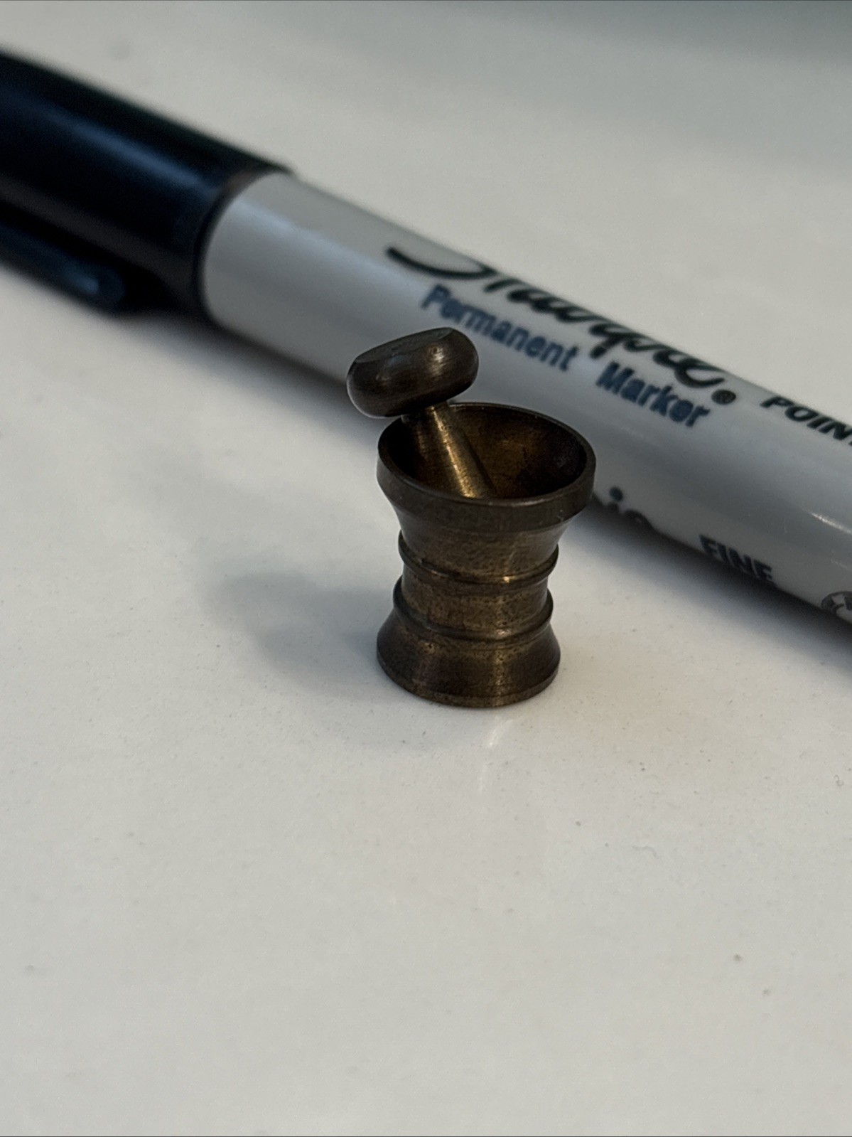 Miniature 1/2. ” Mortar & Pestle Antique Solid Brass? Bronze?