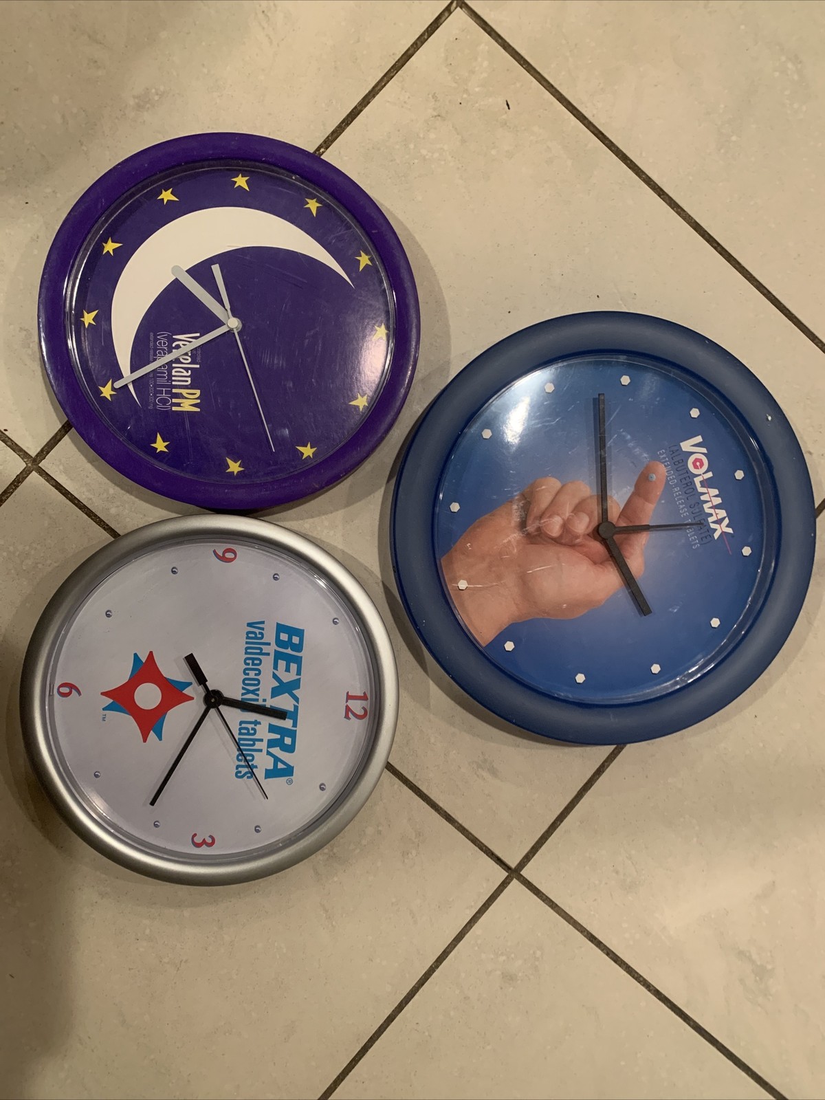 NEW (1) Pharmaceutical Promotional Wall Clock Vintage New (review Pics And Read)
