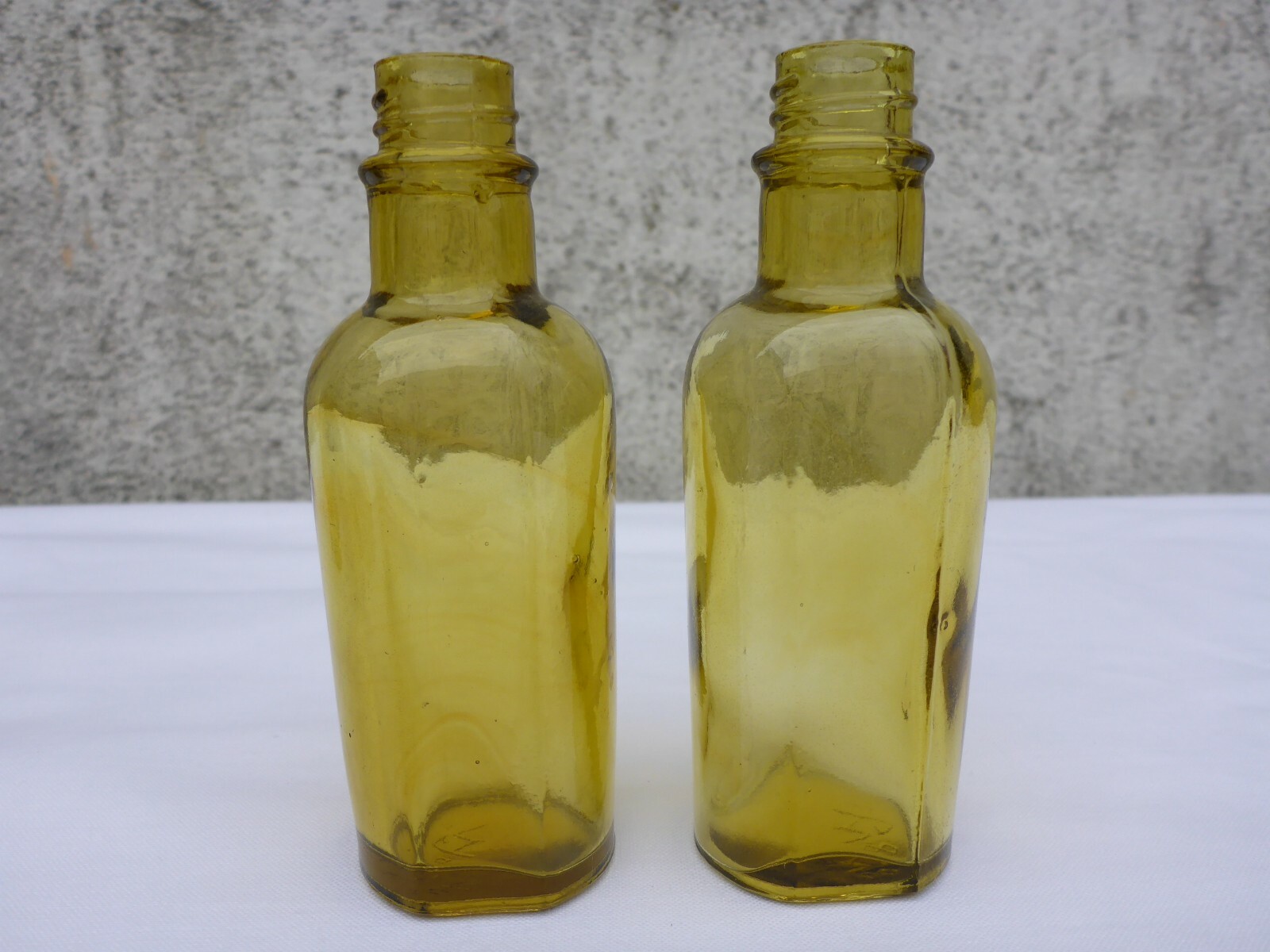 2 X Old Small Green Medicine Glass Pharmacy Bottle Approximately 9.7 Cm Green