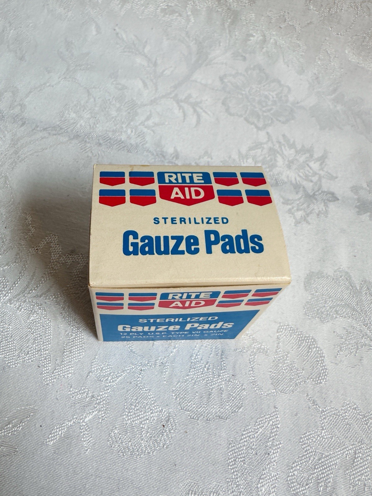 Lot Of Vintage First Aid Apothecary Vicks VapoRub Liquid Bandage Gauze Cream