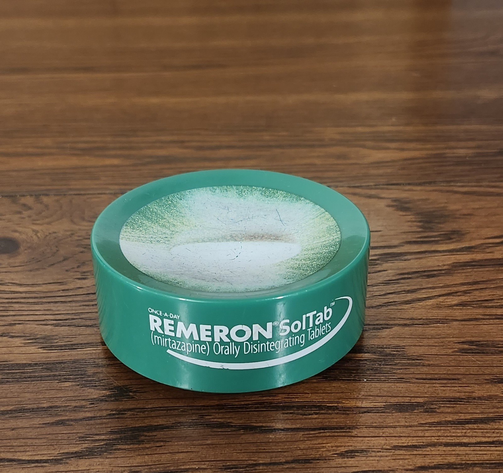 Rare Remeron Soltab Pharmaceutical Magnetic Paper Clip Holder Promo Green READ