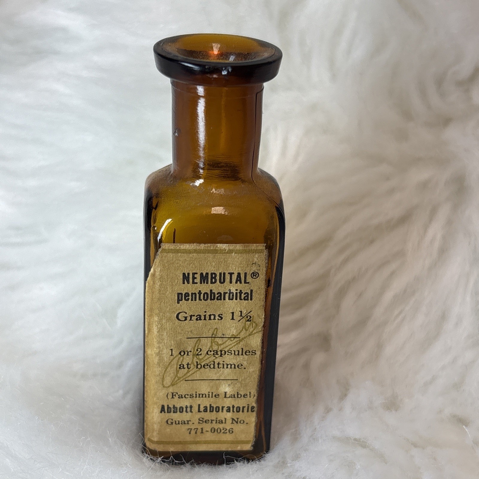 Vtg Abbott Nembutal pentobarbital empty bottle pharmacy medication No Stopper