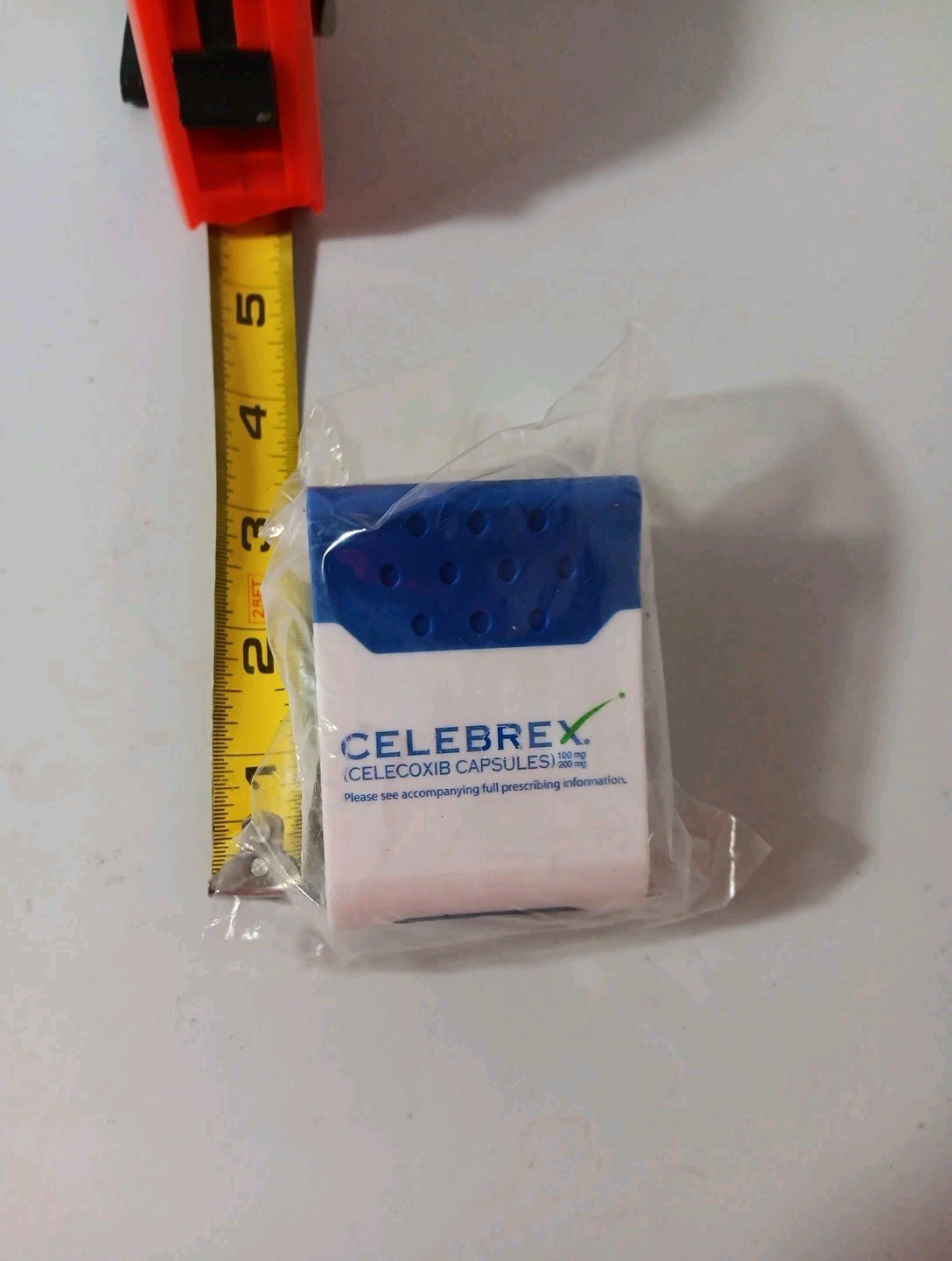 Celebrex Large Plastic Clip Advertising New In PACKAGE White Blue