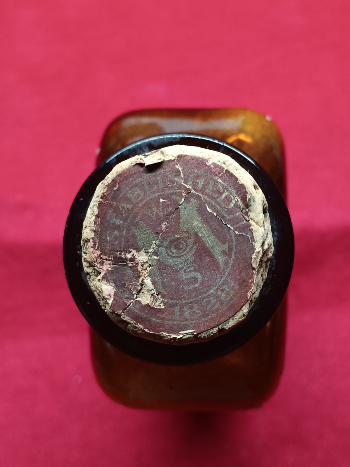 Vintage Collectible Americana Apothecary Bottle Throat Mentholated Tablets