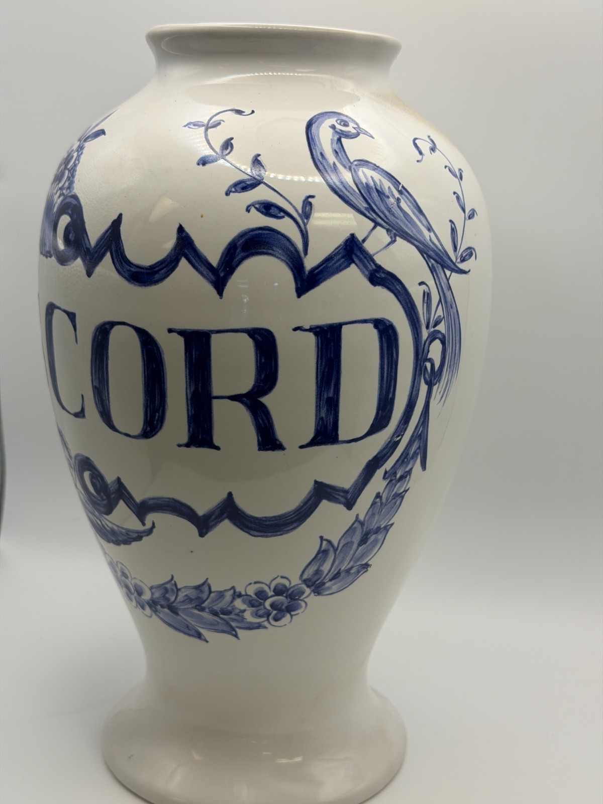 1989 Lilly Blue & White Apothecary 10″ Vase Diascord Made in Portugal