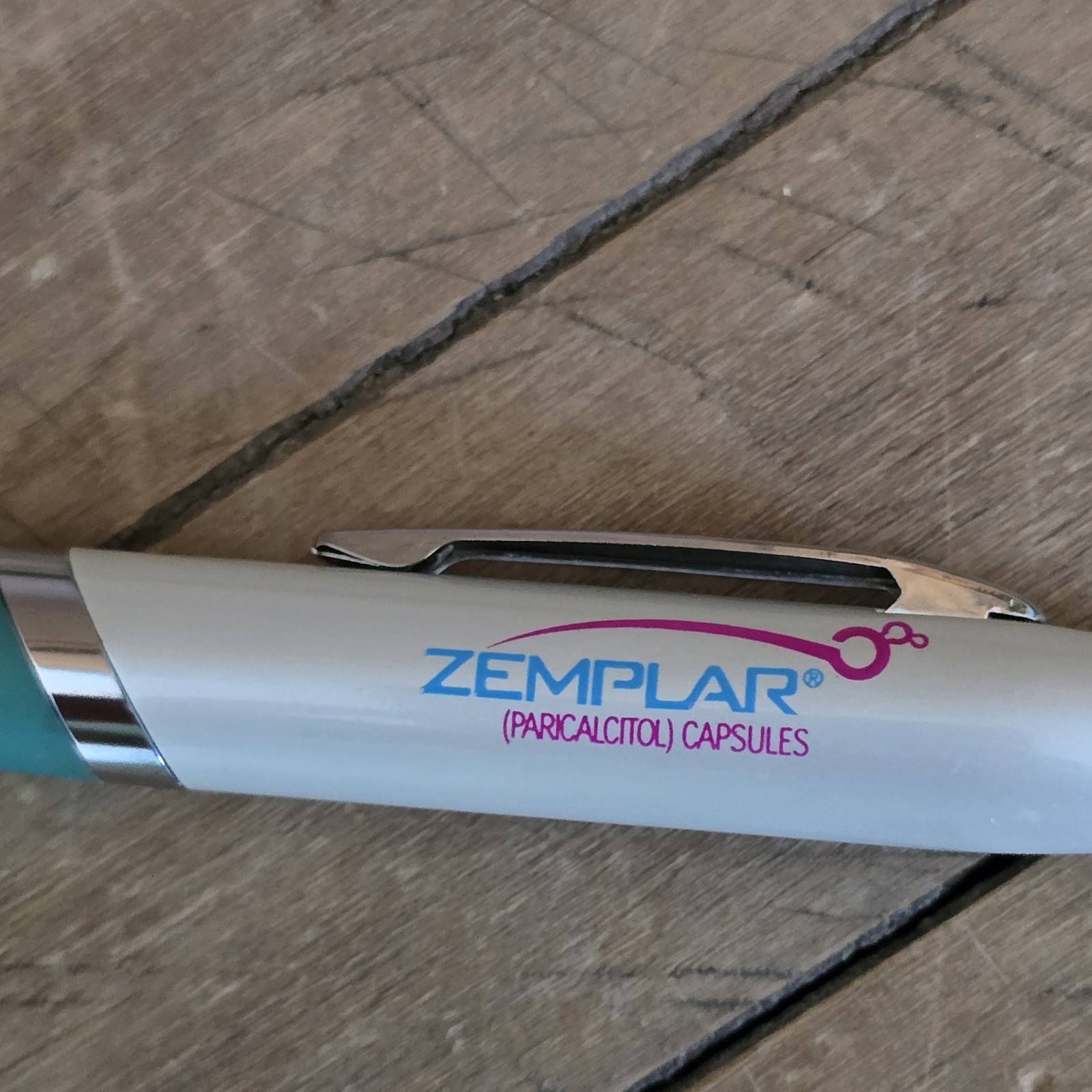 Zemplar Retractable Ink Pen Drug Rep Medical Advertisement Green With Logo