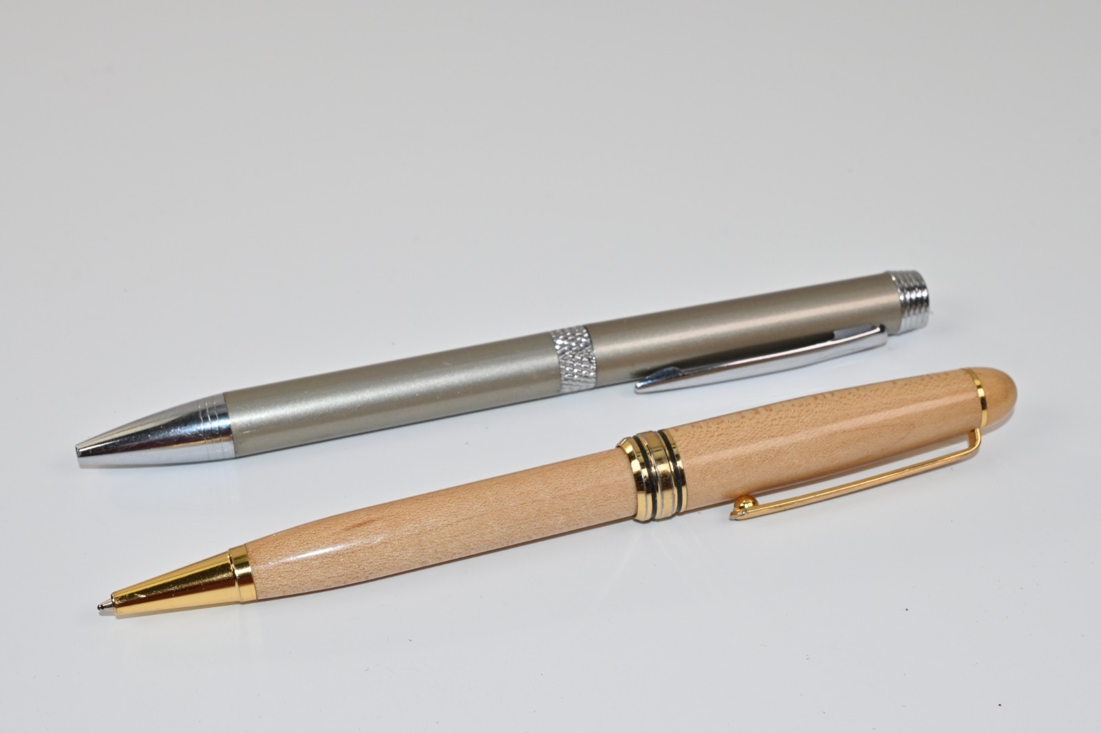 Pharmaceutical Drug Rep Pen Vintage Voltaren & Agfa Health Care