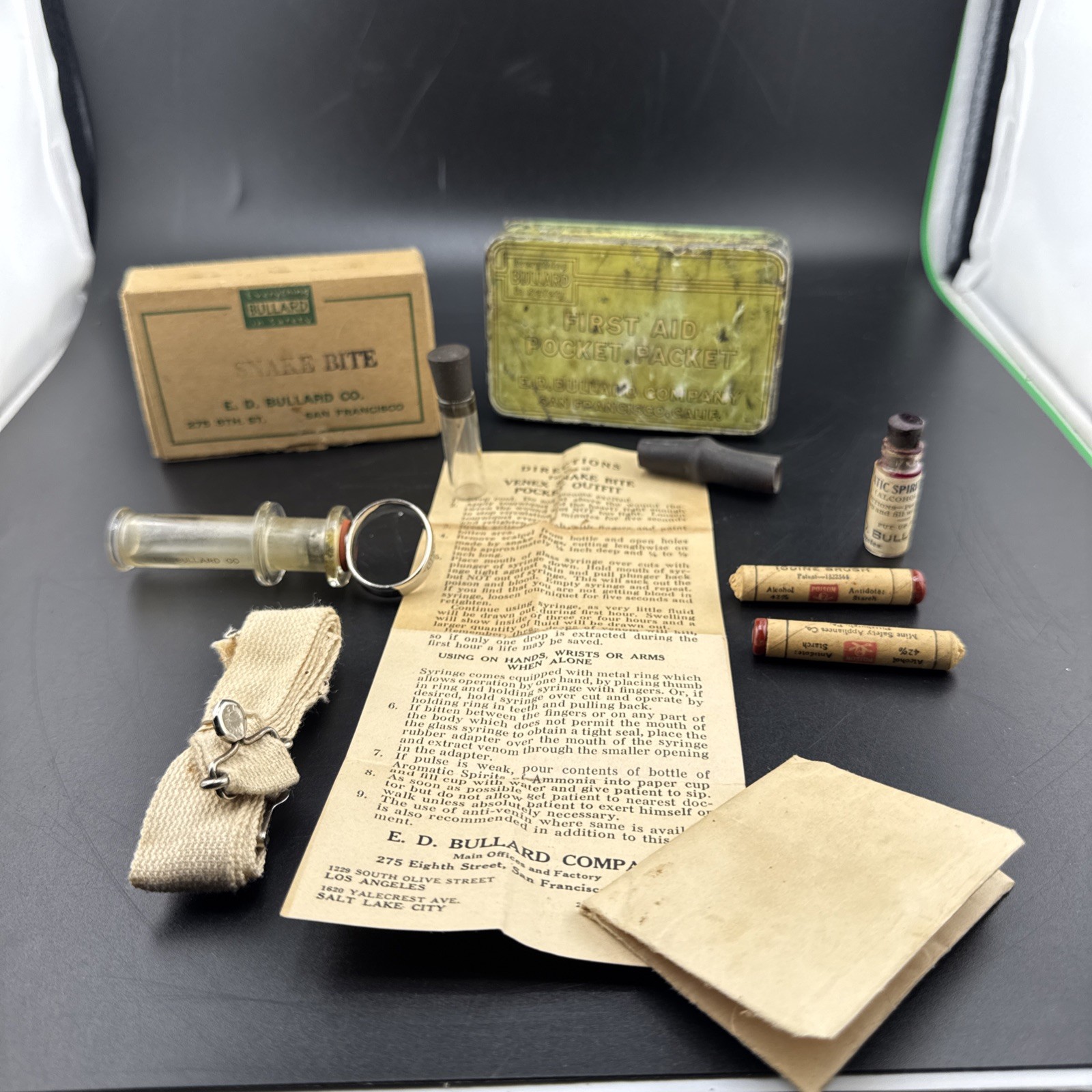 Vintage 1930s Bullard first aid snakebite pocket packet with contents 📦
