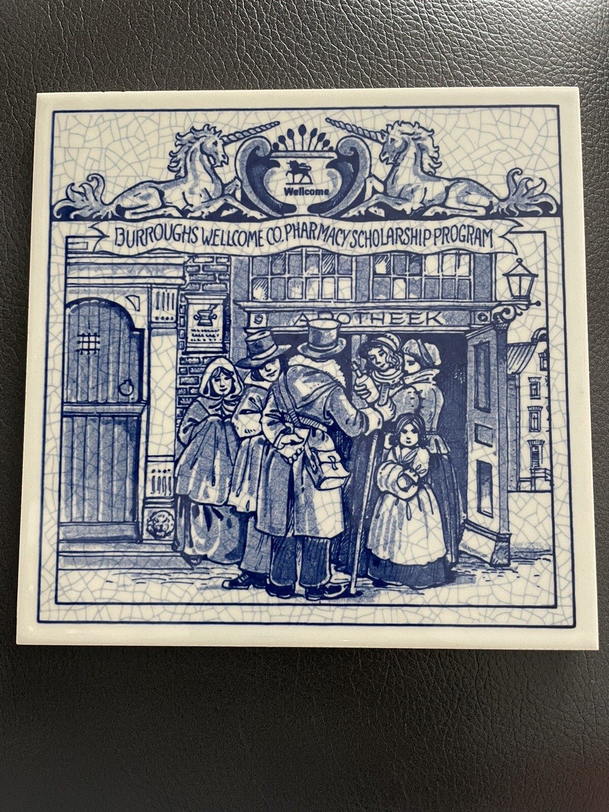 1992 BURROUGHS WELLCOME Pill Tile APOTHECARY SHOP GATHERING PLACE Delft Holland