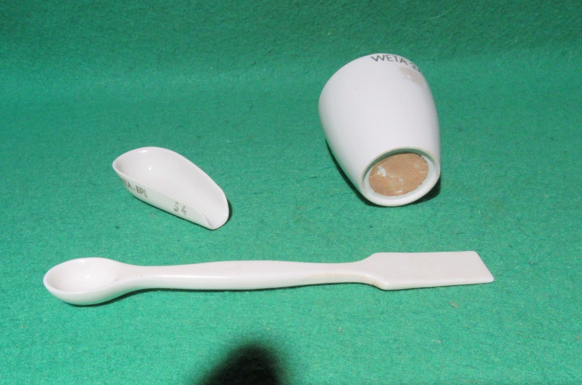 Vintage Apothecary Pharmaceutical Chemistry Porcelain Spatula ,Cup ,Pickup Spoon