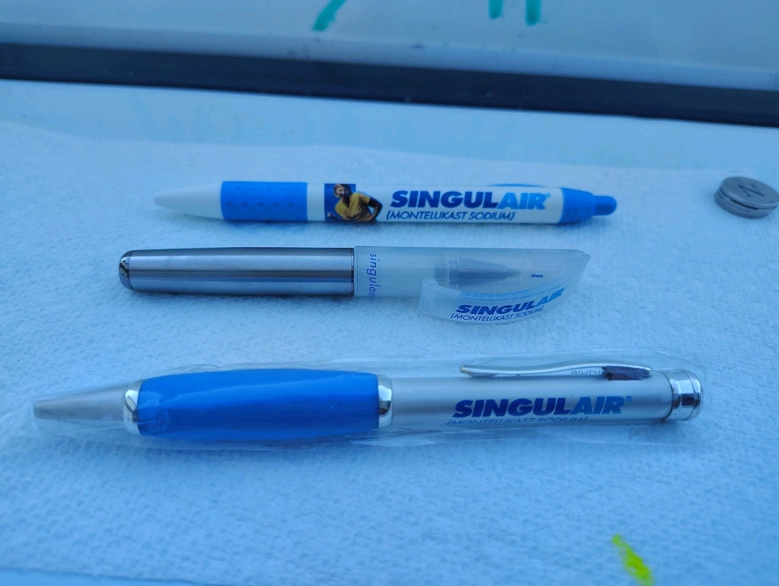 Singulair 3 pen lot 2 Metal 1plastic Drug Rep Pharma Movie Prop Swag New