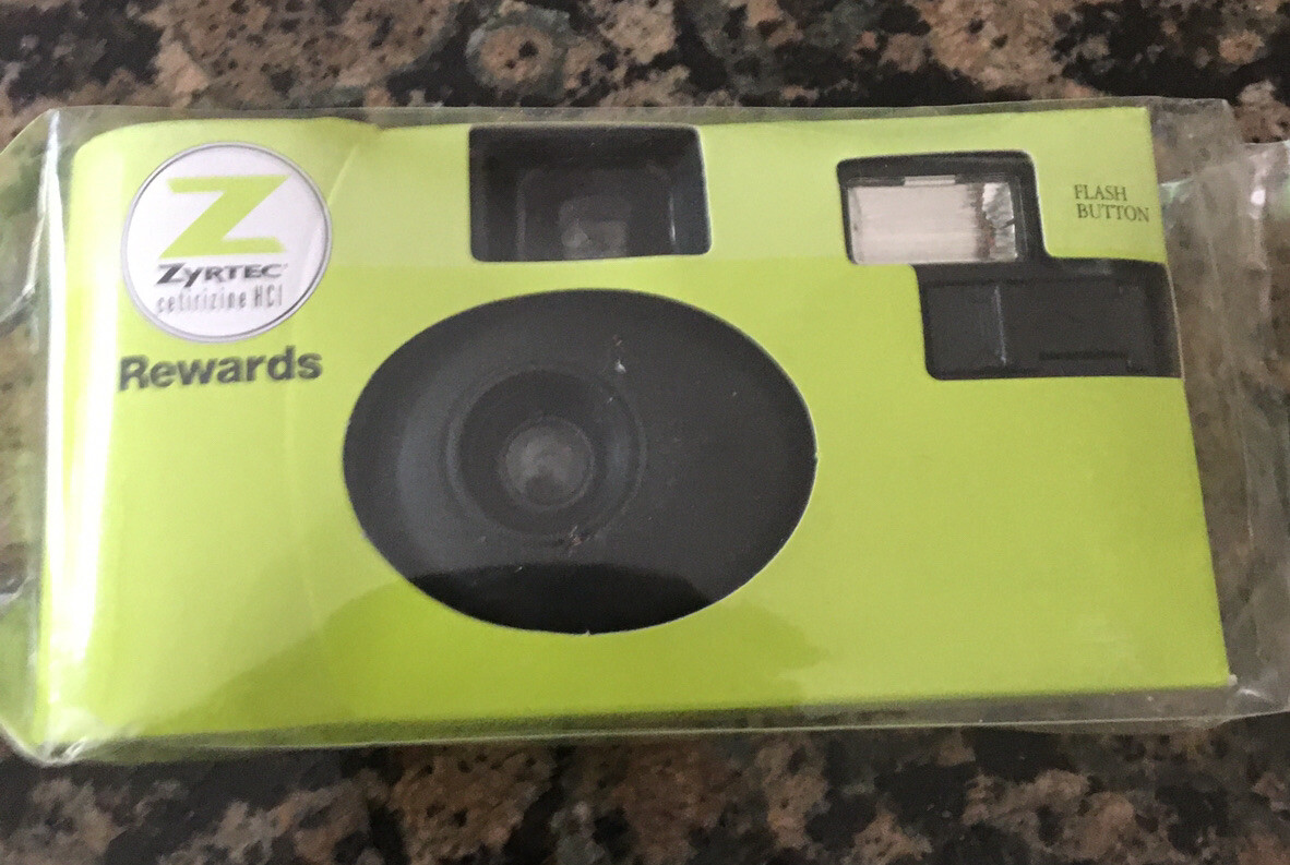 Zyrtec Rewards 35 mm Flash Camera Pharmaceutical Promo Circa 2006 12 Exposures