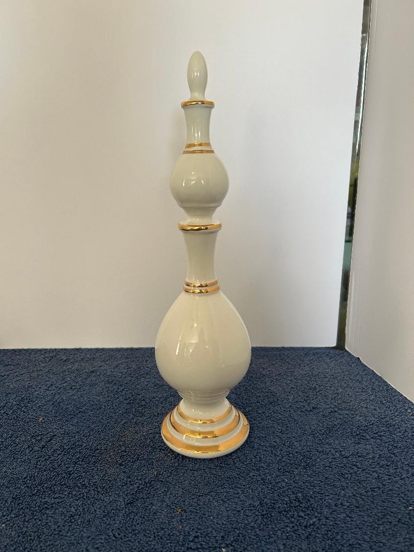 Vintage White Owens Illinois Ceramic Pharmacy Apothecary Finial display RX decor