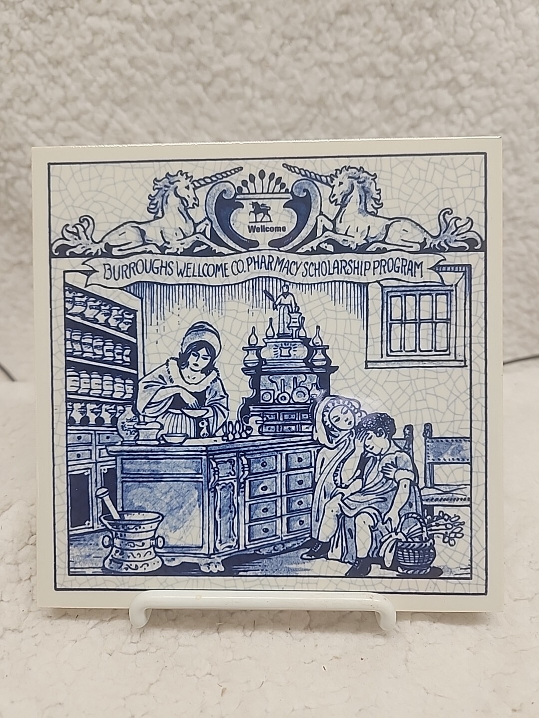 Vintage Delft Holland Porcelain Pill Tile Women Pharmacists 1991 BW-Y02896