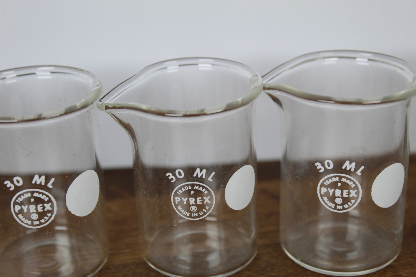 Set of Six Vintage 30ml Pyrex Beakers – Mid-Century Lab Glass | Made in USA
