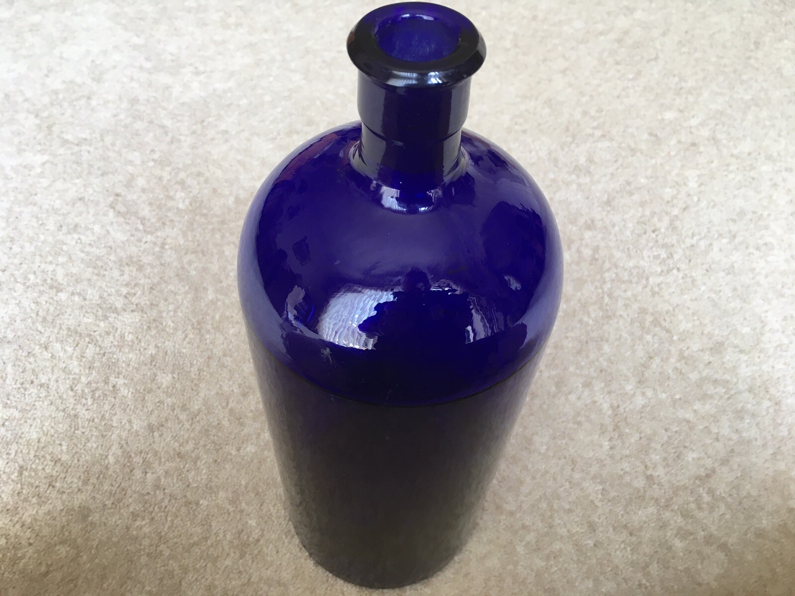C1900-18 VINTAGE LARGE 90OZS? COBALT BLUE CHEMISTS BOTTLE