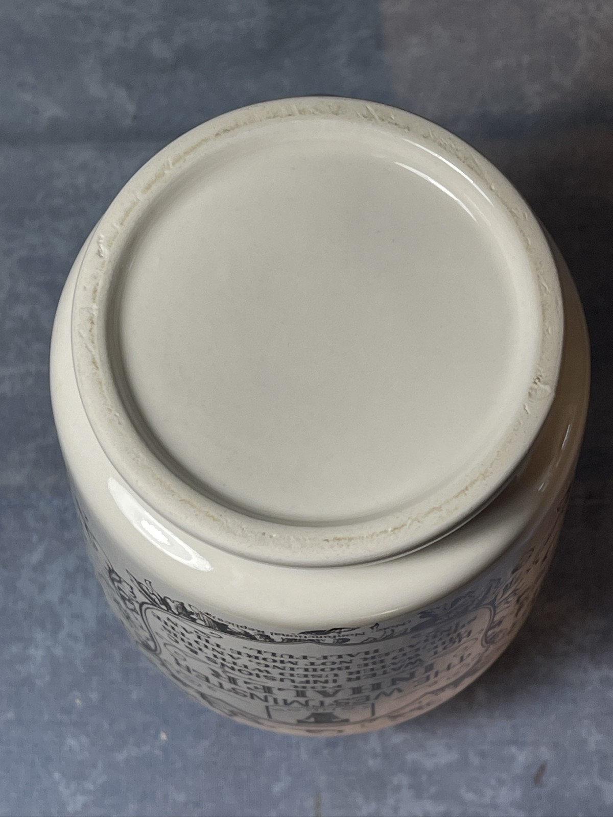 Eli Lilly Westminster Inhaler Ceramic Apothecary Jar Cork Nonfunctional