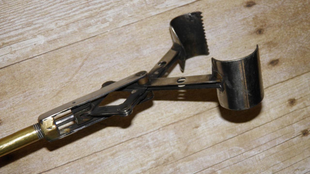 Antique/Vintage Medical Brass & Metal Veterinary Clamping Tool Instrument