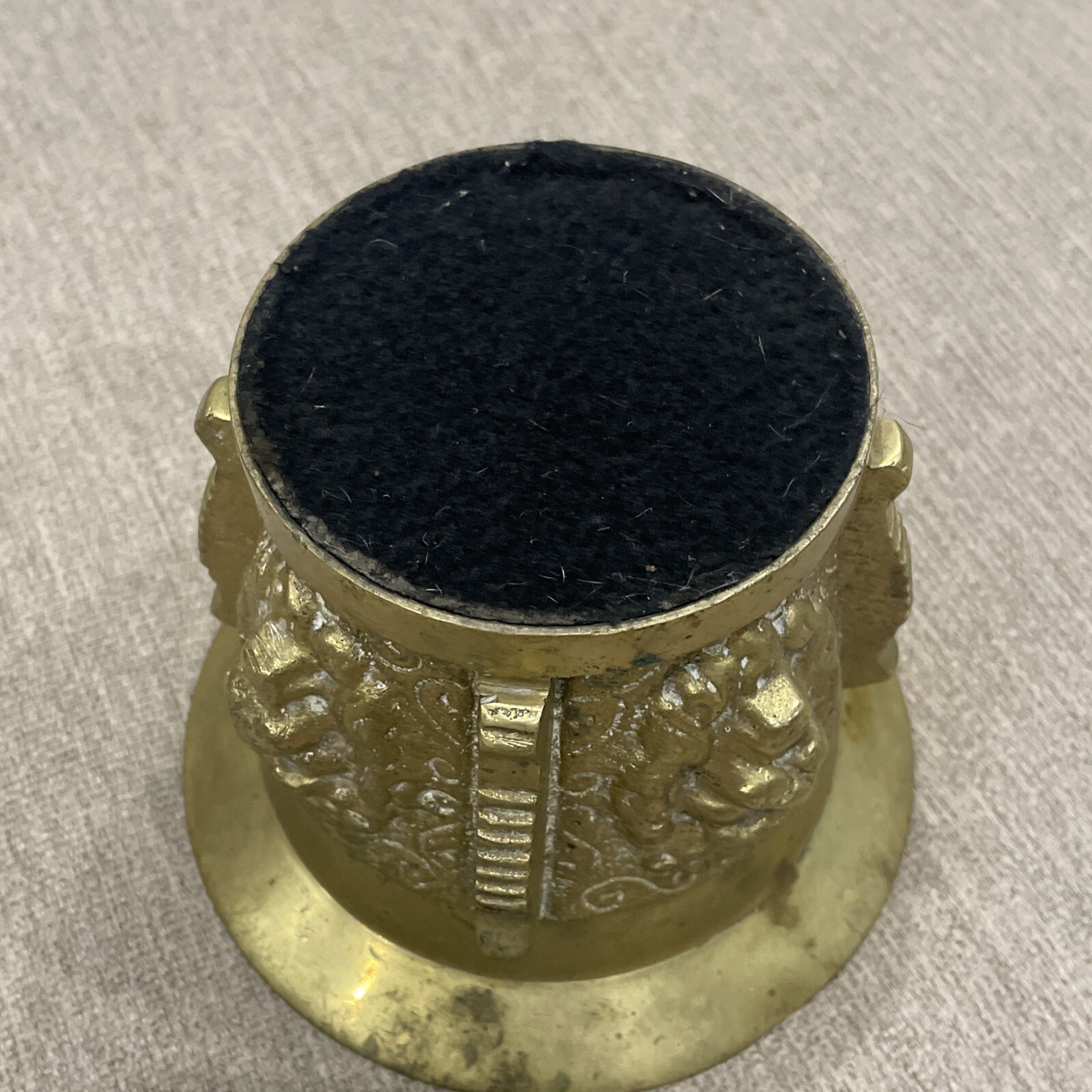 Vintage Brass Mortar Heavy Pharmaceutical Apothecary Ornate Lions Head