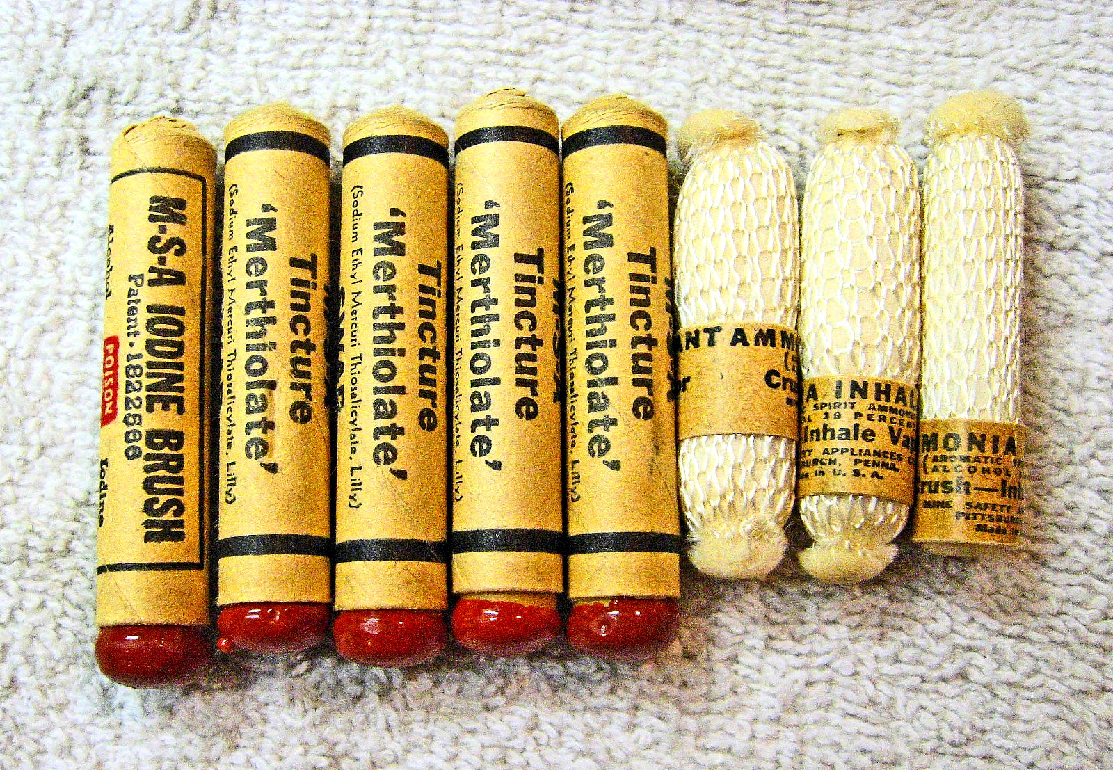 VINTAGE Tincture Merthiolate, Iodine & Inhalent Swabs Mini First Aid Mine Safety