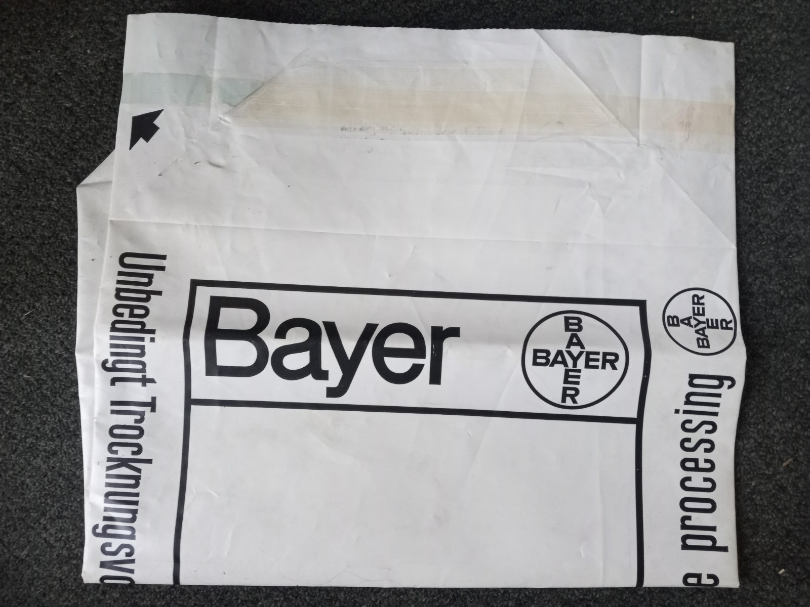 Vintage BAYER Pharmaceuticals Makrolon Polycarbonat Chemical Compound Bag 1970s