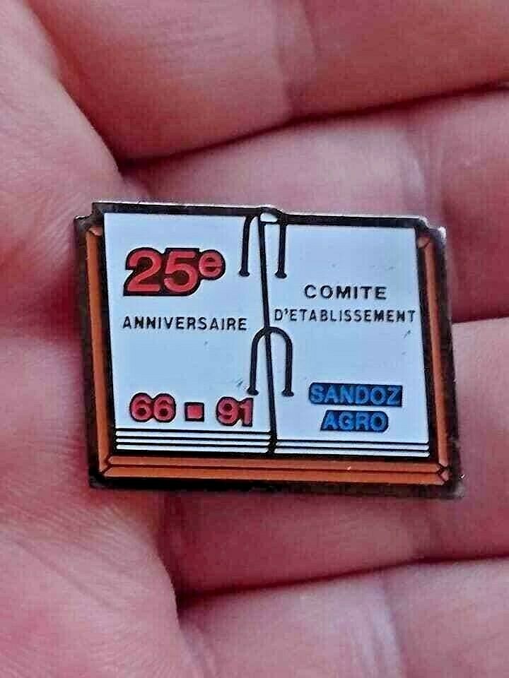 🔴SANDOZ Pharmaceutical 25th AGRO Anniversary 1966-1991 pin badge A Hofmann🔴